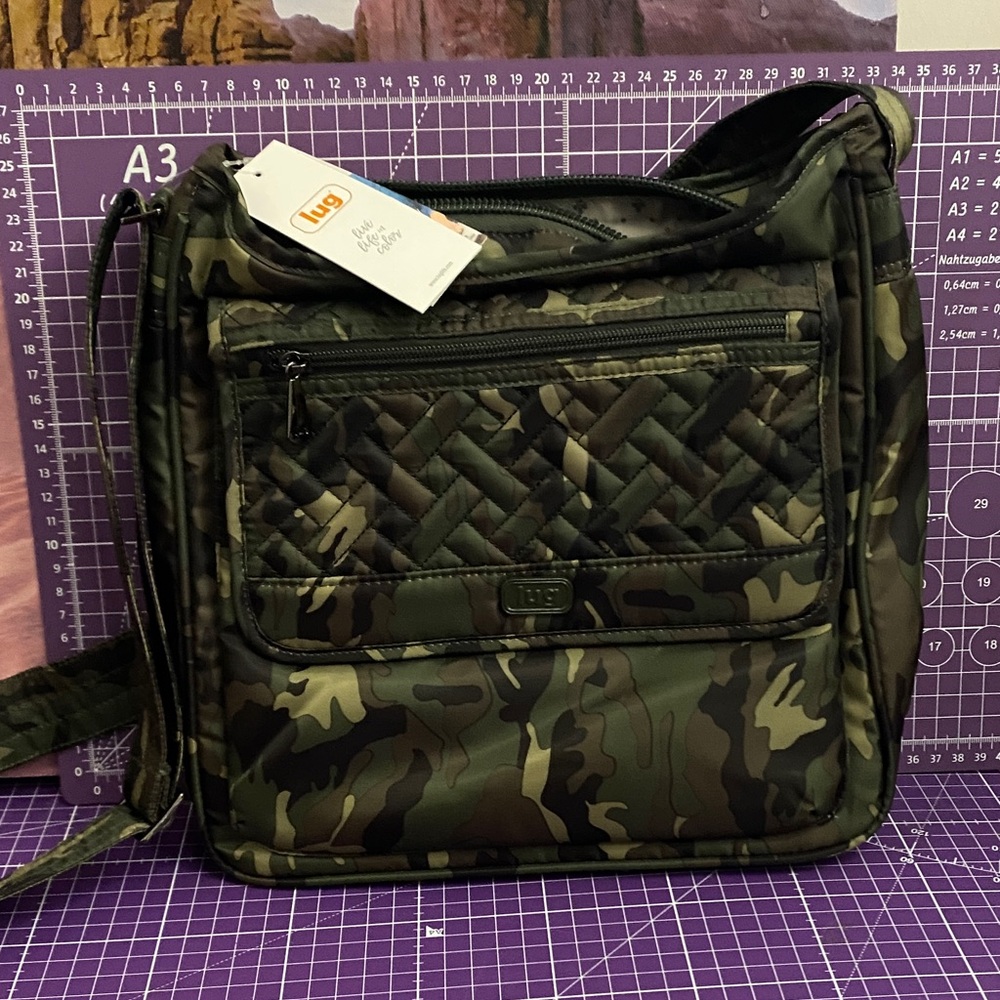 Lug Hopscotch Camouflage Messenger Bag.